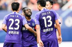 爱游戏官网入口-球队新转会球员展现实力，带队胜利