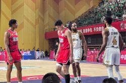 爱游戏体育平台-热火连胜势头如何？球迷热议湖南队再战江苏队的简单介绍