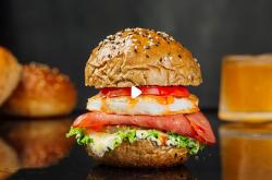 爱游戏-汉堡再次落败，保级困境愈发严重的简单介绍