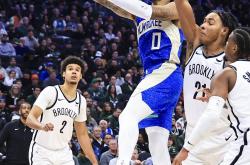 爱游戏在线登录-雄鹿球星状态火热，领衔三巨头统治球场！的简单介绍