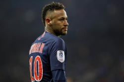 爱游戏体育平台-关于莱比锡红牛客场逆转，取得关键三分的信息