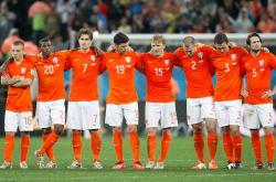 爱游戏-荷兰足球队在国际赛事中夺冠