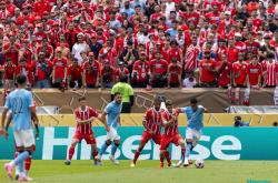 爱游戏体育网站-曼城险胜对手，让球迷高呼过瘾的简单介绍