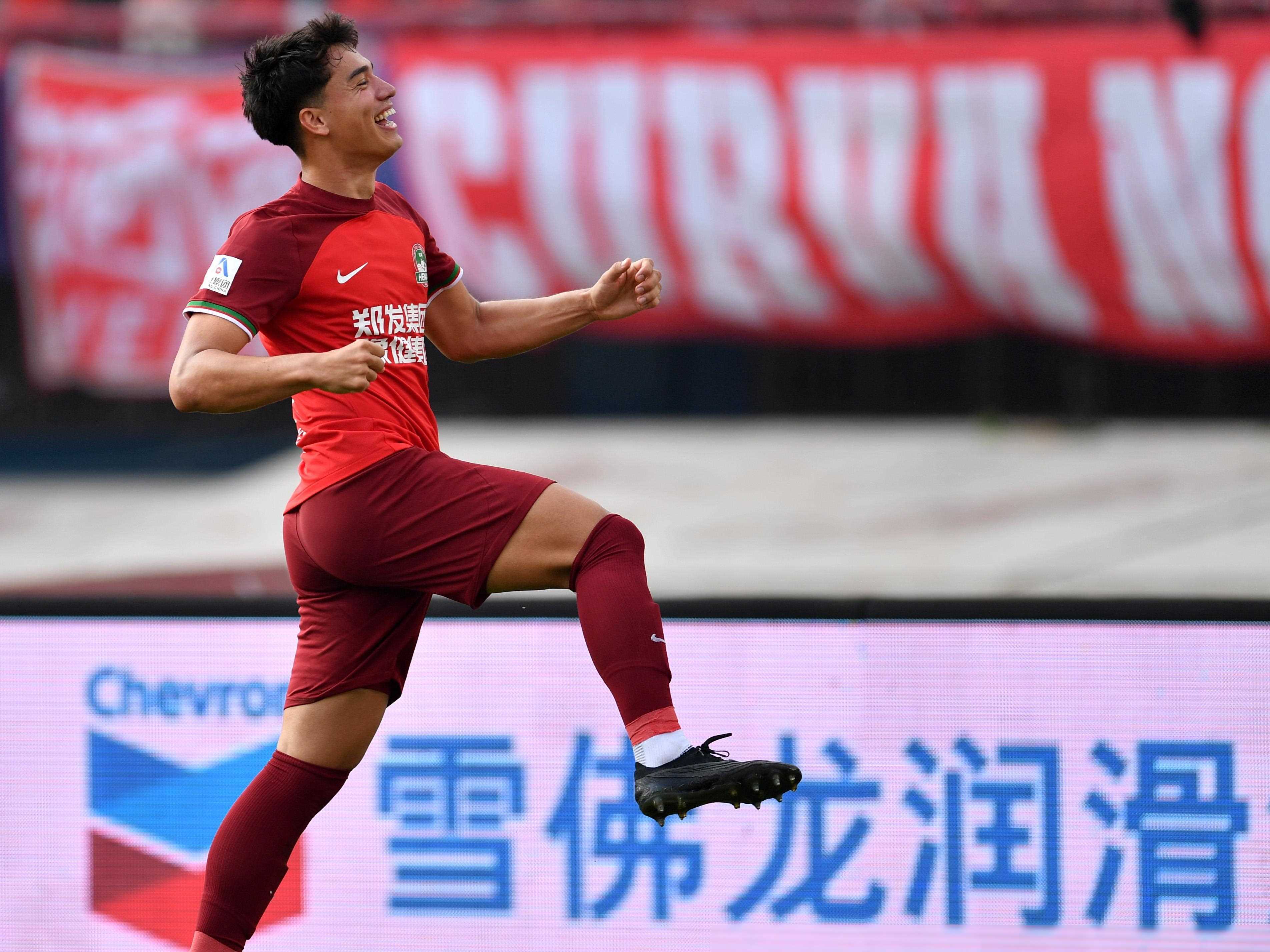 高水平足球赛事展现球员实力