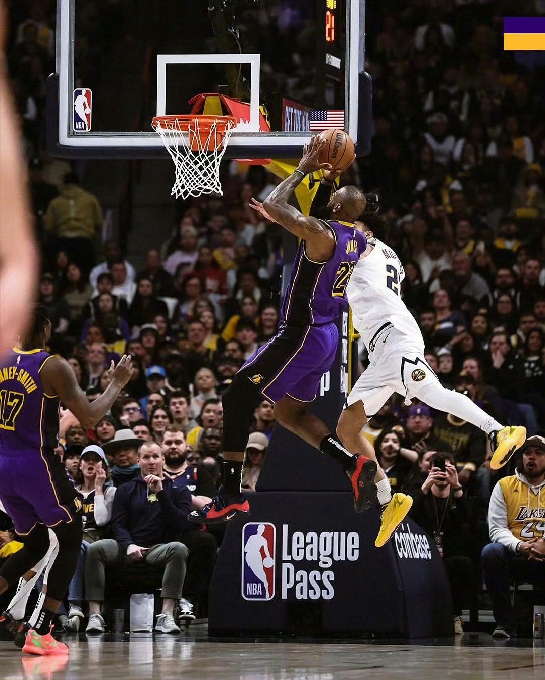 关于精彩体育瞬间，詹姆斯三分绝杀关键战胜对手的信息