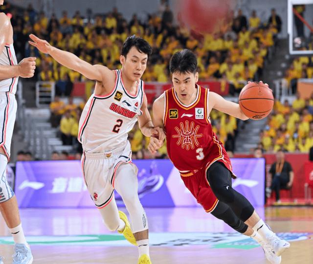 热血澎湃,顶尖篮球对决激情四射 热血澎湃,顶尖篮球对决激情四射