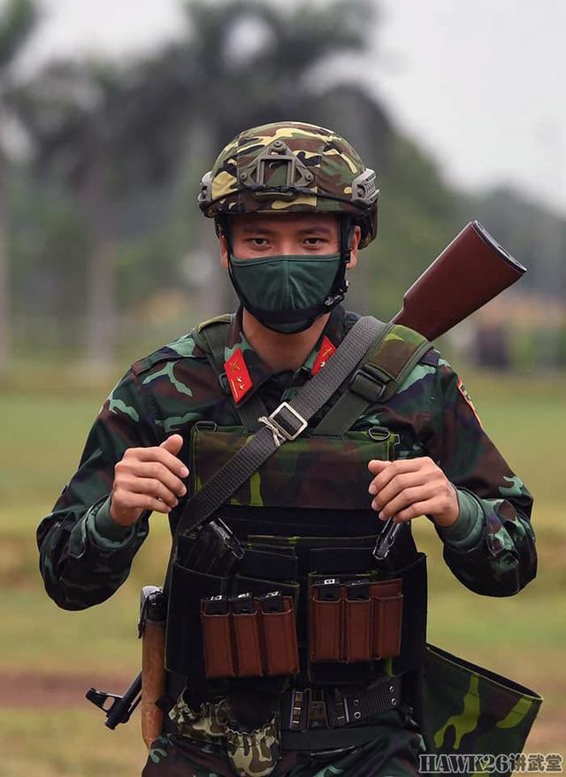 越南选手打破纪录,成为焦点人物 越南选手打破纪录,成为焦点人物