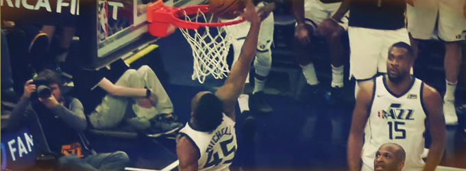 球场上激烈战斗:东亚球队再次上演精彩 球场上激烈战斗:东亚球队再次上演精彩