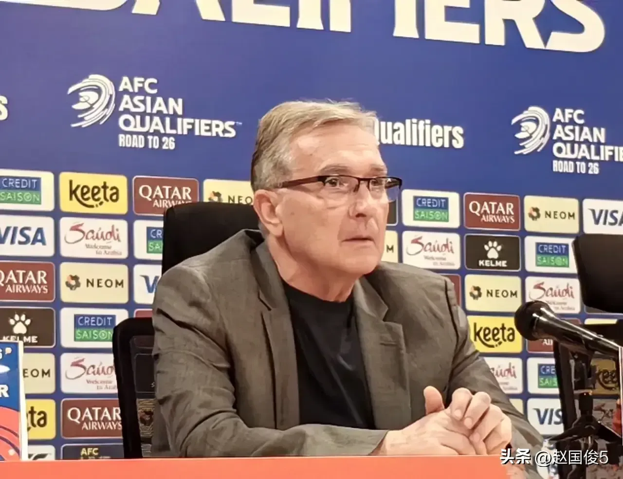 包含人欲取胜利：迎战爵士不容有失的词条