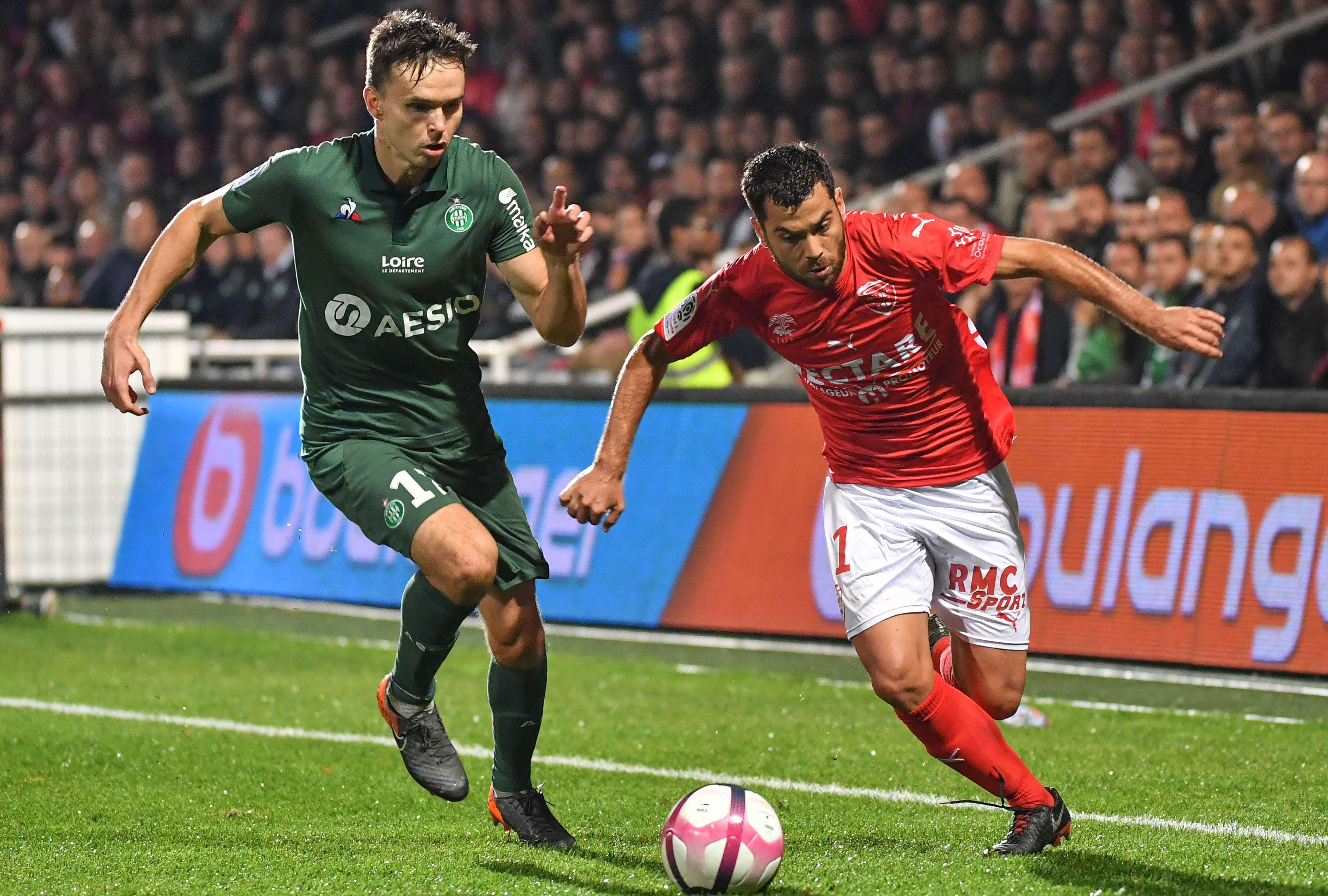 圣艾蒂安对阵摩纳哥，全力战胜对手