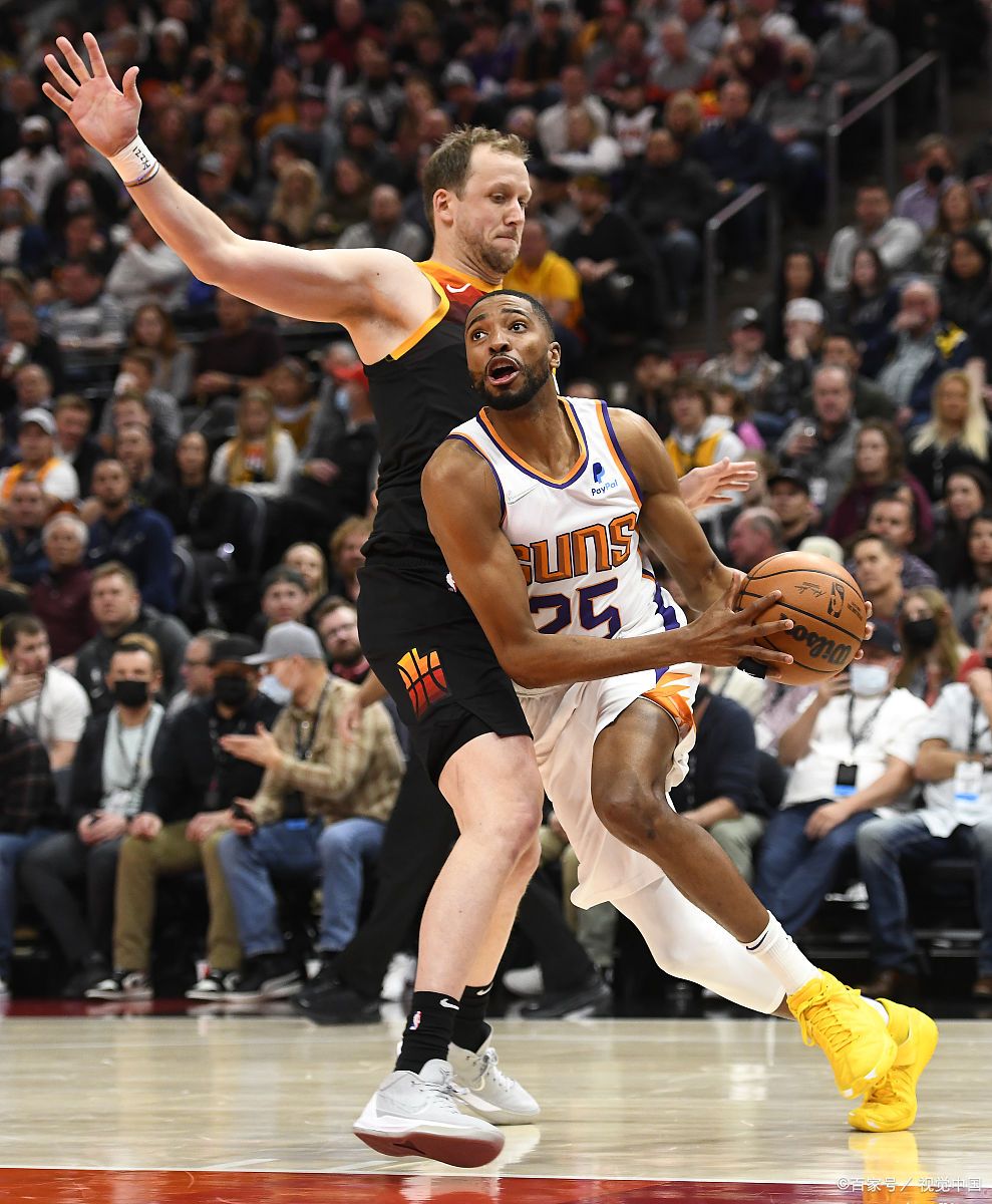 太阳队大胜引发对手重新反思战术的简单介绍