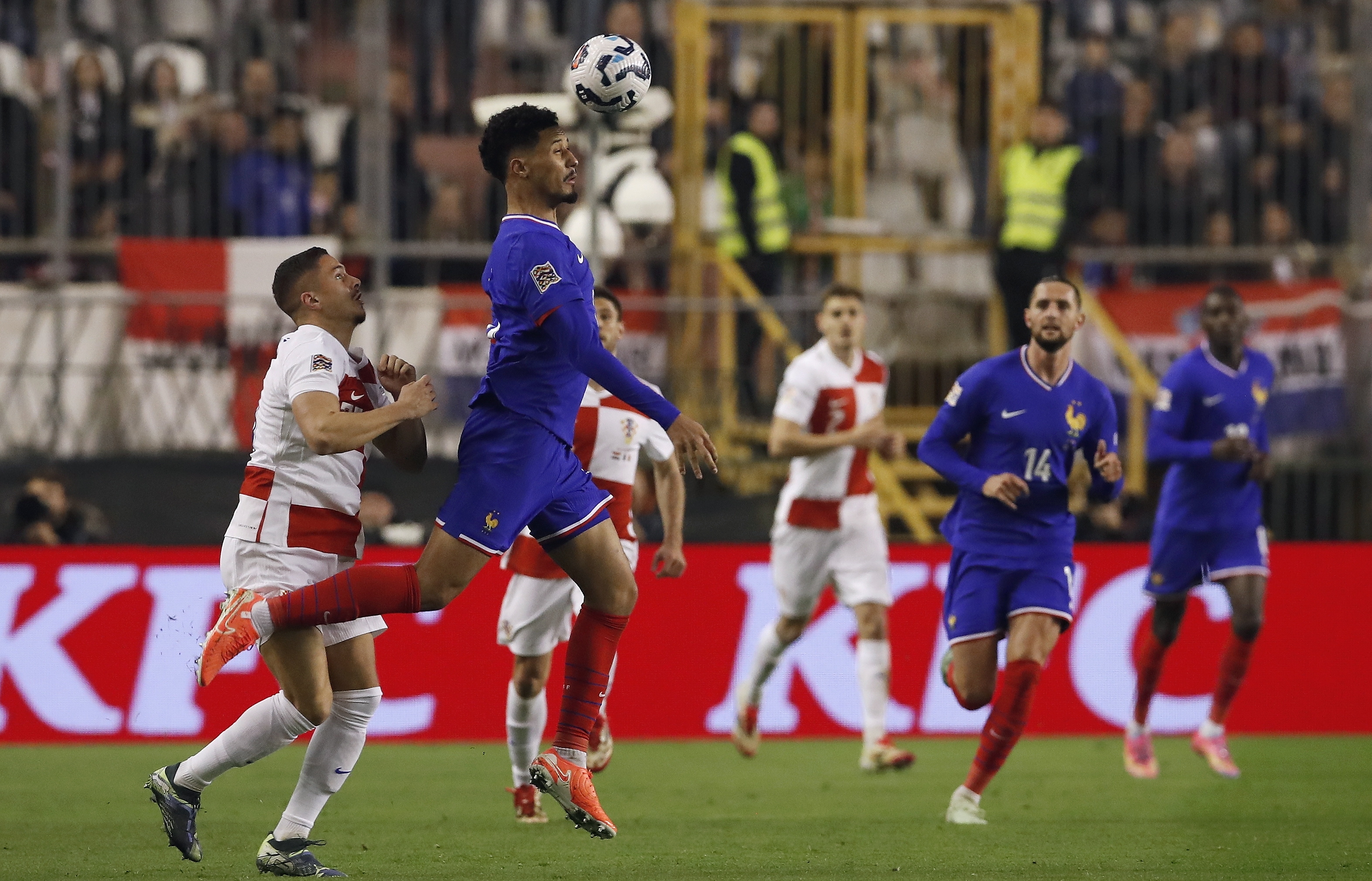 法国中场受伤欧国联比赛缺席的简单介绍