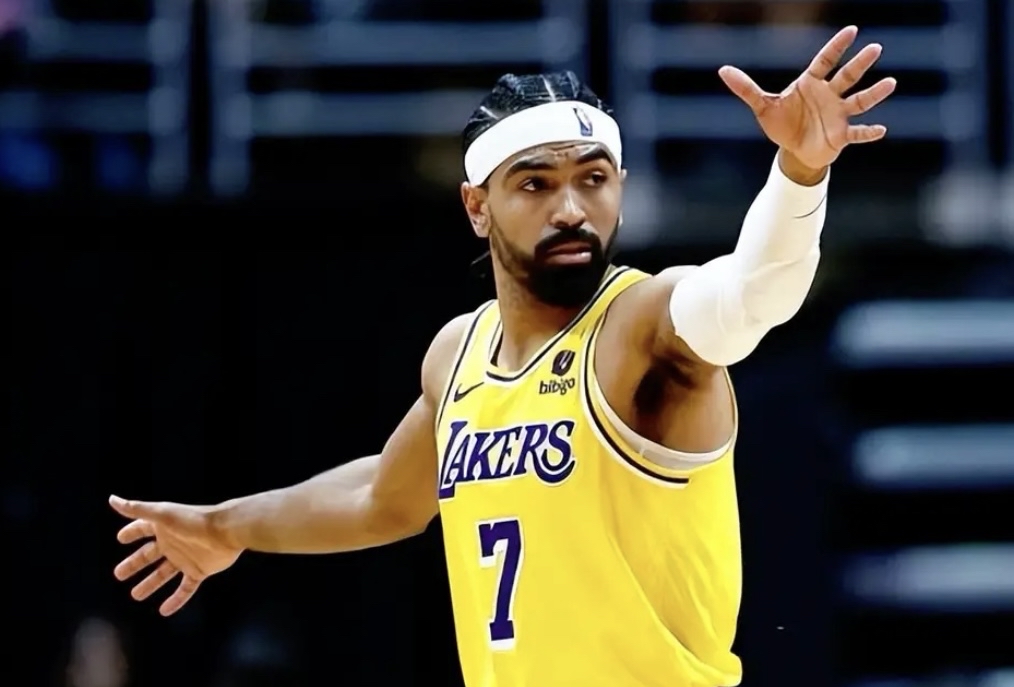 湖人轻取灰熊，詹姆斯季后赛首秀发挥稳定